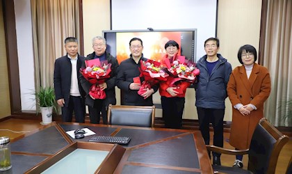 怀想青春岁月，憧憬美好未来